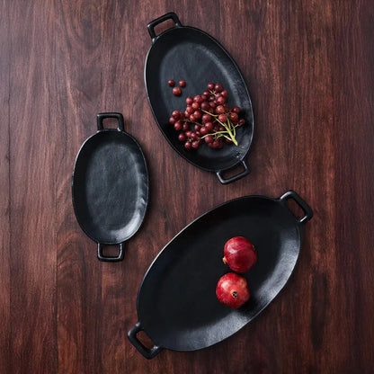 Hand-Cast Oval Decorative Serving Tray 39x20cm in Black